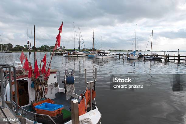 Foto de Kirchdorf Porto Em Insel Poelalemanha e mais fotos de stock de Ilha - Ilha, Alemanha, Baía