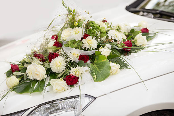 istock white Car wedding flower decoration 187235198