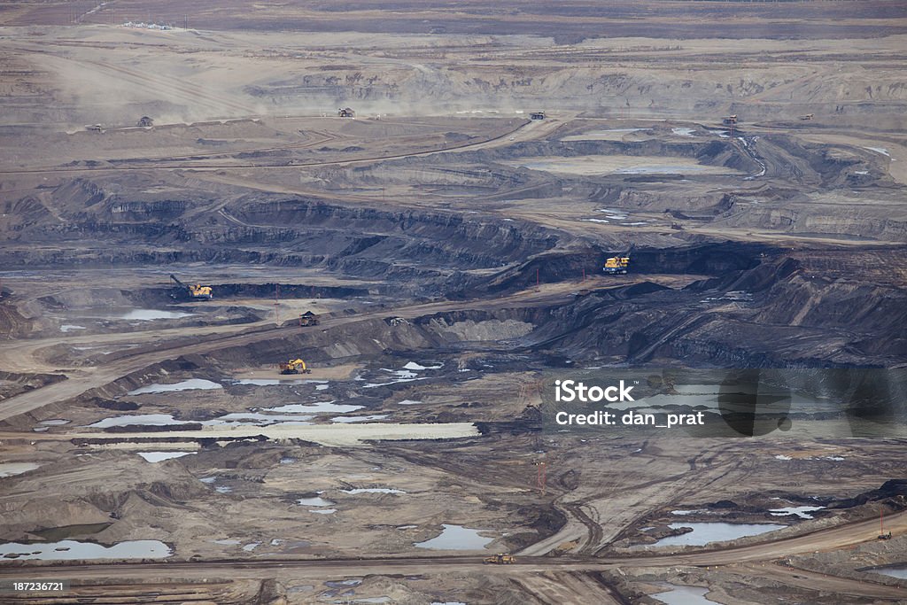 Oilsands foto aerea - Foto stock royalty-free di Sabbie bituminose