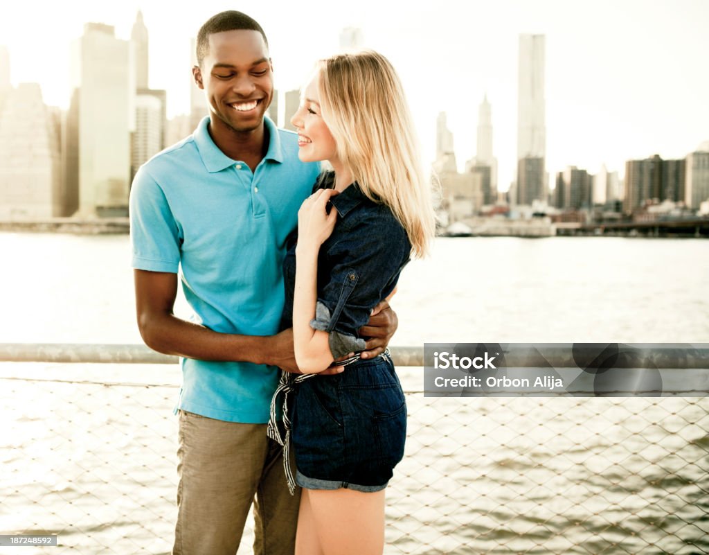 Casal em Nova York - Foto de stock de Cortejar royalty-free