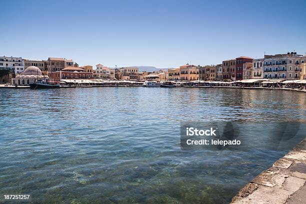 Foto de Chania Harbor Promenade Panorama Creta Grécia e mais fotos de stock de Aldeia - Aldeia, Antigo, Arquitetura