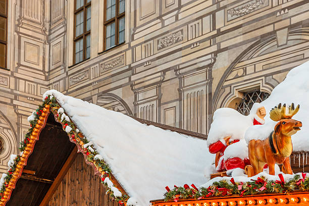 istock Christmas Stall at the Residenz, Munich 187252313