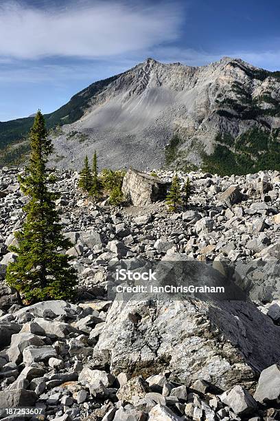 Photo libre de droit de Frank Slide banque d'images et plus d'images libres de droit de Accident et désastre - Accident et désastre, Accident minier, Alberta