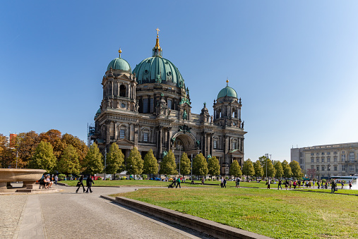 A picture of the Berlin Cathedral.