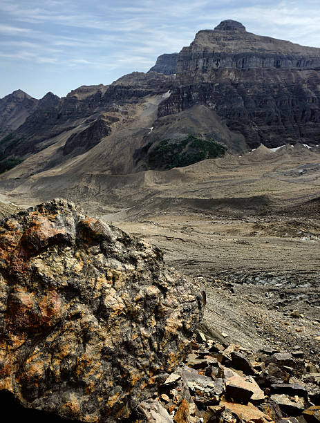 istock Plain Of The Six Glaciers 187267137