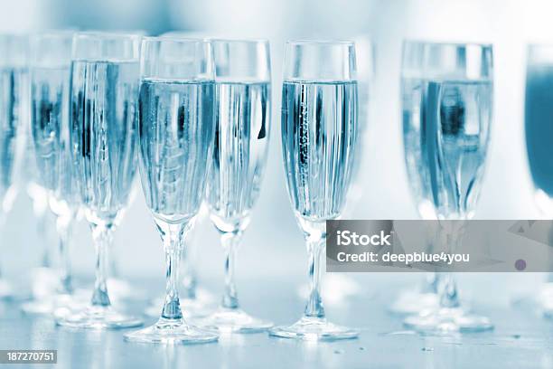 Champagner Auf Partybuffet Tablet Catering Stockfoto und mehr Bilder von Abstrakt - Abstrakt, Alkoholisches Getränk, Bildhintergrund