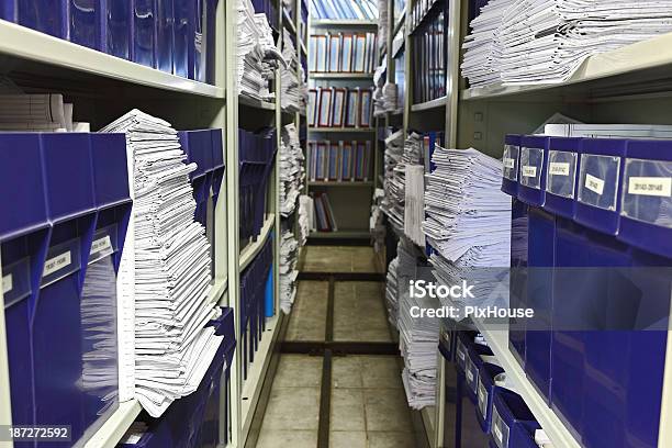 Шкафы Для Хранения Документов — стоковые фотографии и другие картинки Архивная папка - Архивная папка, Документ, Камера хранения
