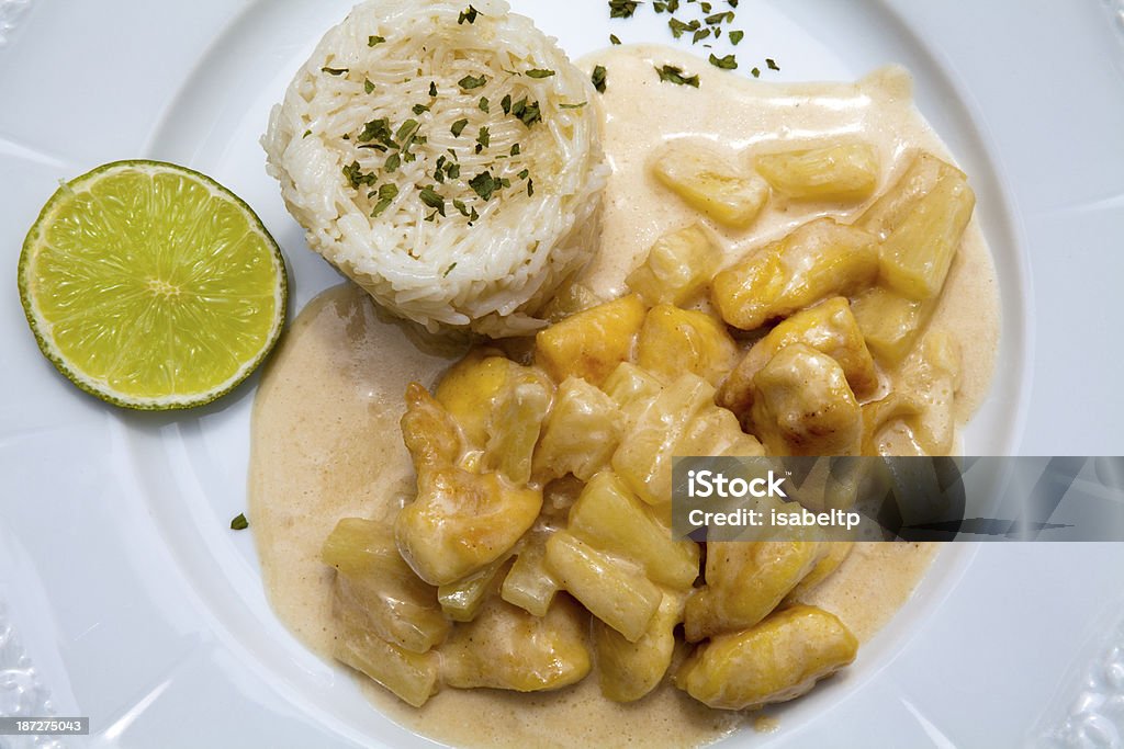 Pollo con riso e ananas - Foto stock royalty-free di Ananas