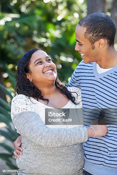 Hermanos Foto de stock y más banco de imágenes de 10-11 años - 10-11 años, 18-19 años, Adolescente