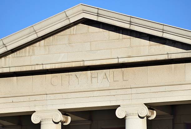istock Low angle view of a city hall building 187293114