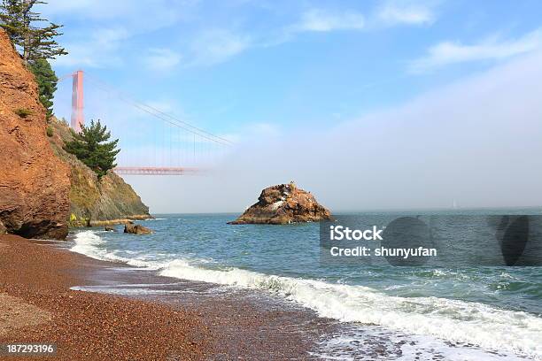 Photo libre de droit de De San Francisco Golden Gate Bridge banque d'images et plus d'images libres de droit de Autoroute - Autoroute, Autoroute inter-état américaine, Baie - Eau