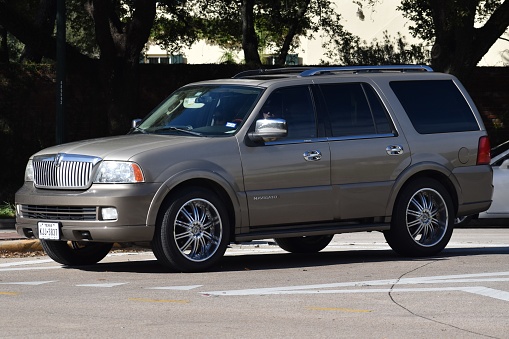 Houston, TX 2023 - A well maintained and classic Lincoln Navigator near Hermann Park, Houston TX