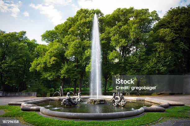 파운턴 At 기반 자유 천사상 Munich Germany 0명에 대한 스톡 사진 및 기타 이미지 - 0명, 기념물, 나무