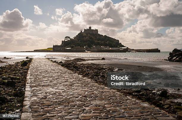 Monte San Michele In Cornovaglia Inghilterra - Fotografie stock e altre immagini di Acqua - Acqua, Alba - Crepuscolo, Alta marea