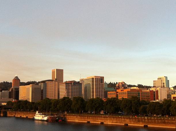 istock Downtown Portland Oregon Sunrise 187306173