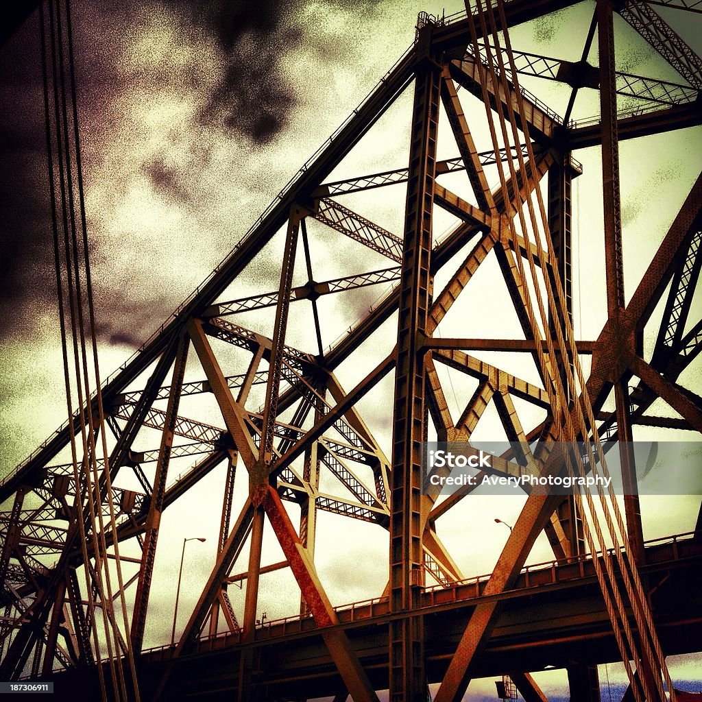 Puente viejo - Foto de stock de Acero libre de derechos