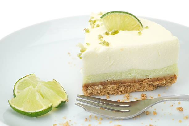 tourte au citron vert - key lime pie dessert pie pastry photos et images de collection