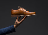 brauner-lederschuh.jpg?b=1&s=170x170&k=20&c=1GcATddQMg05c-aucdhH8UJHx7mduXde5yqRjlAk_Ig=