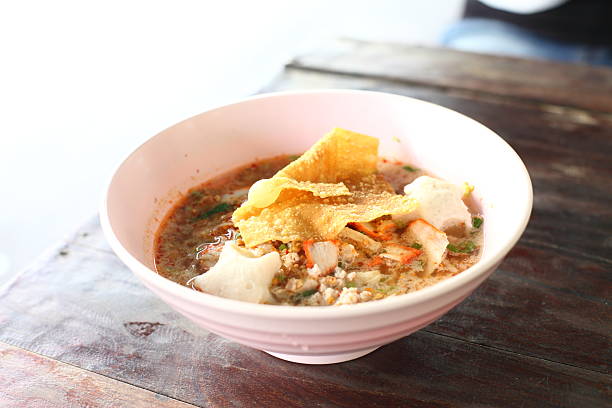 istock Thai noodle on wood table 187312747