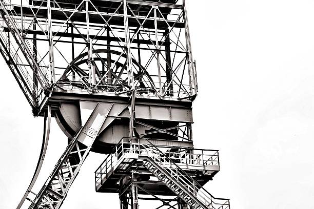 istock foerderturm ruhrpott steel coal carbon 187314348