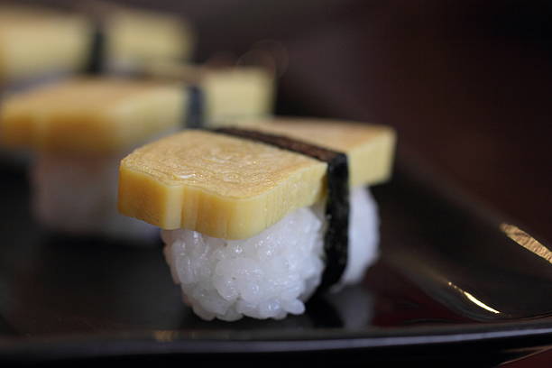 istock tamago yaki nigiri sushi 187314891