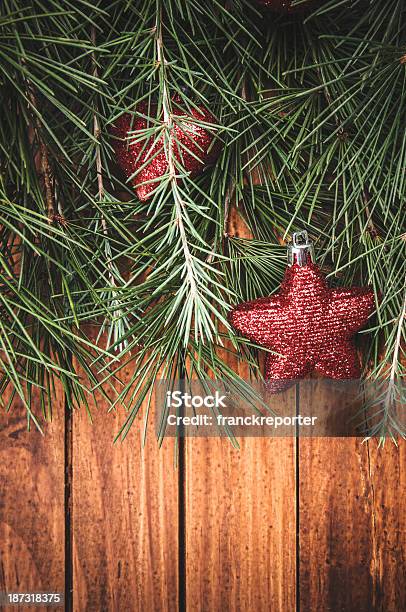 Decoración Navideña Ornamentos En Pine Tree Foto de stock y más banco de imágenes de Abeto - Abeto, Adorno de navidad, Anticuado