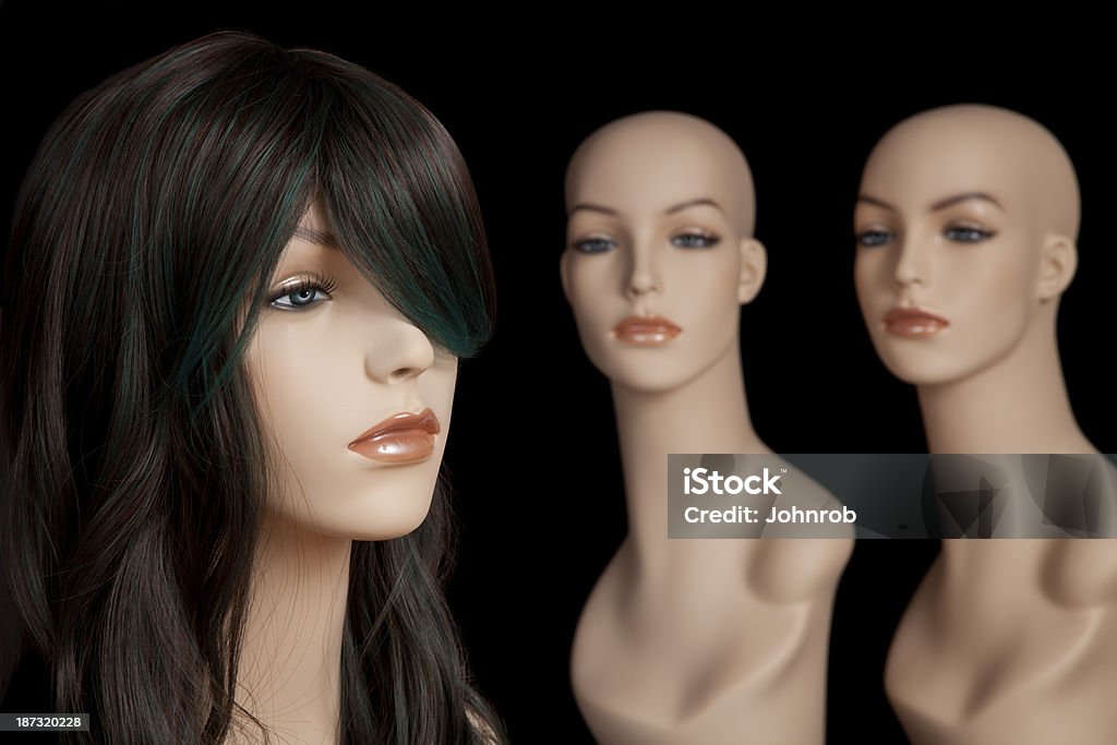Манекен голову с Парик и Лысый mannequins - Стоковые фото Манекен роялти-фри