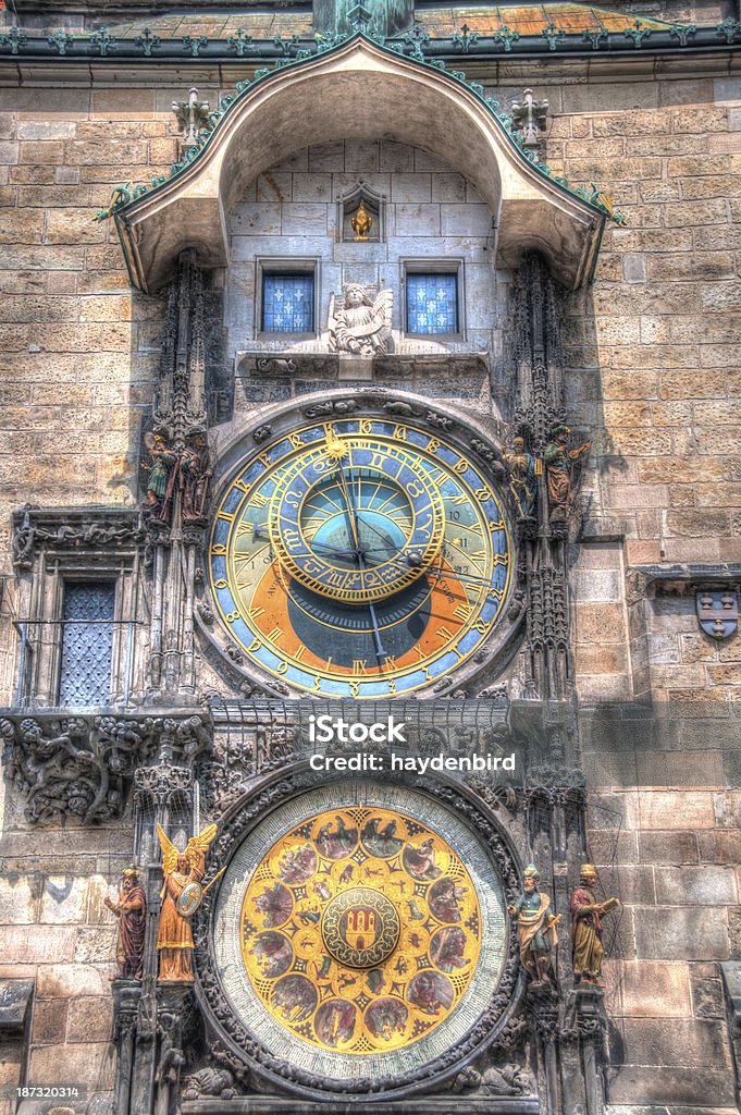 Imagen HDR reloj astronómico de praga en la Plaza de la ciudad antigua - Foto de stock de Acuario - Signo zodíaco de aire libre de derechos