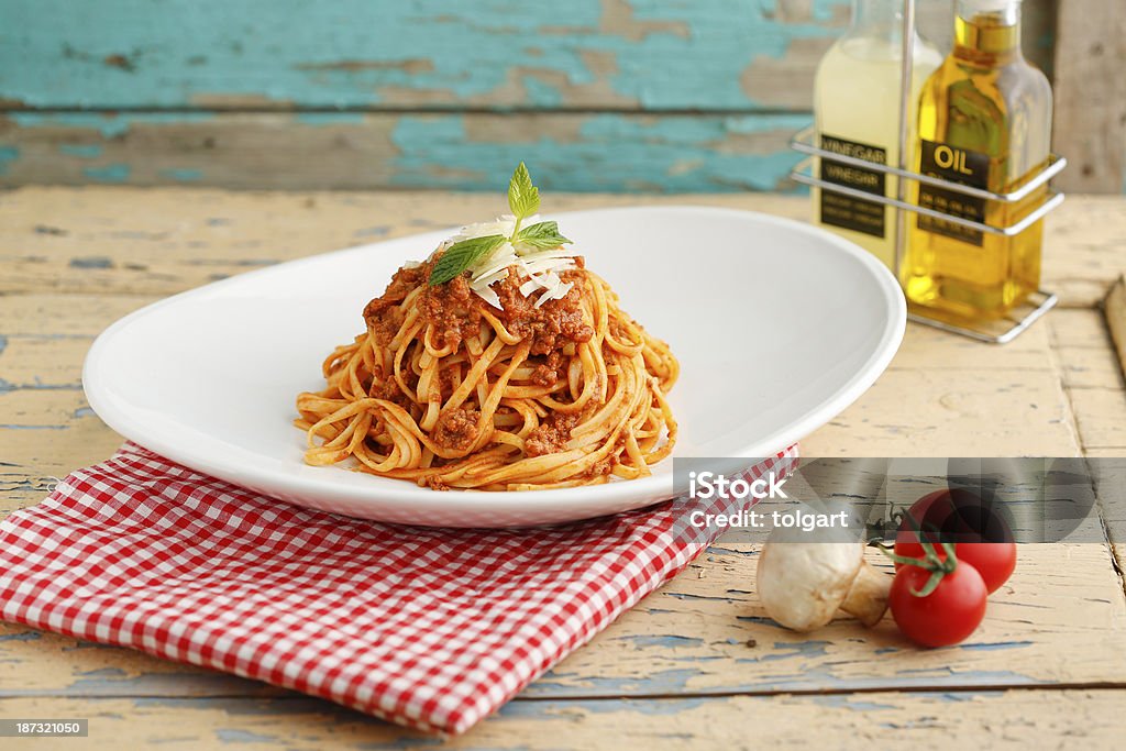 Spaghetti bolognese - Lizenzfrei Basilikum Stock-Foto