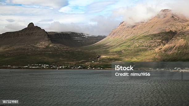 Photo libre de droit de Panorama De Littoral Dans Les Fjords De Louest Islande banque d'images et plus d'images libres de droit de Bleu