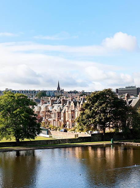 istock Edinburgh New Town skyline 187326011