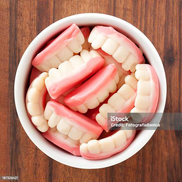 Candy Dentiere - Fotografie stock e altre immagini di Abbondanza - Abbondanza, Alimentazione non salutare, Bianco