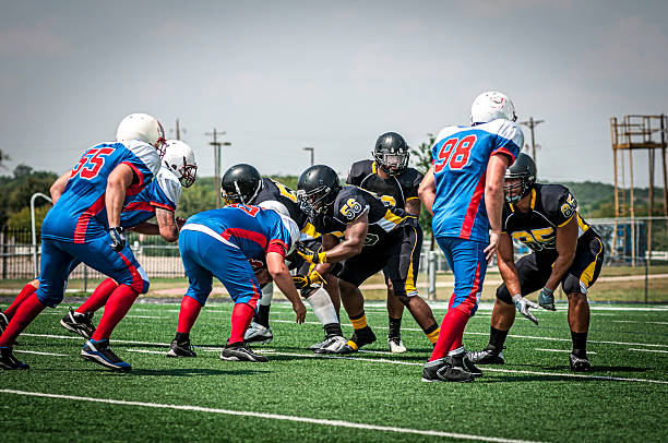 istock Football play in progress - IV 187327812