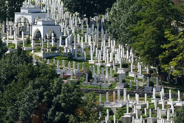 Santuario dei Martiri Cimitero memoriale Alifakovac a Sarajevo - foto stock