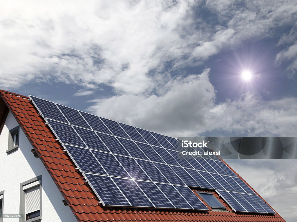 Pannelli solari - Foto stock royalty-free di Ambiente