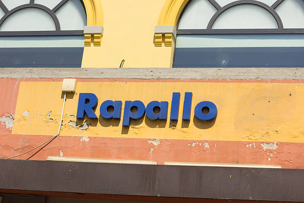 istock Rapallo Train Station in Liguria, Italy 187340132