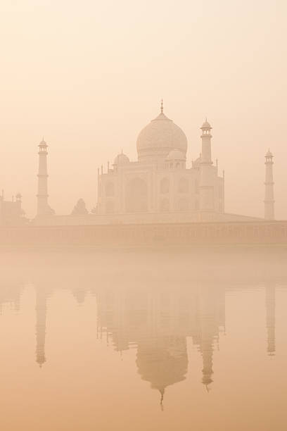 istock Foggy Taj Mahal 187344341