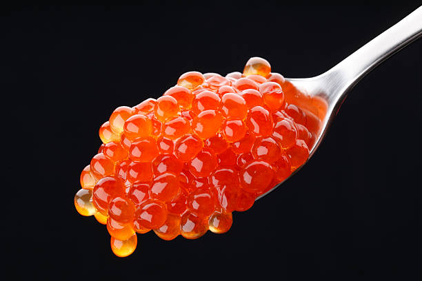 czerwony kawior - japanese cuisine appetizer gourmet caviar zdjęcia i obrazy z banku zdjęć
