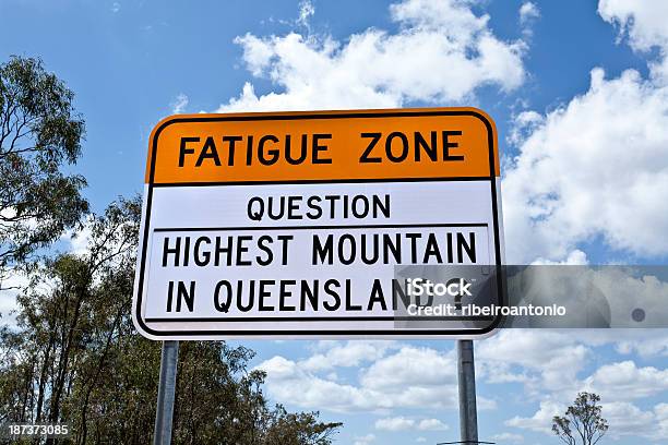 Zona De Fadiga - Fotografias de stock e mais imagens de Austrália - Austrália, Cansado, Estrada