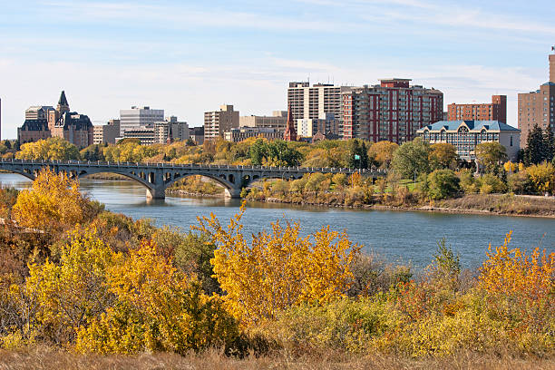 istock Autumn Colors and Saskatoon Skyline 187382011