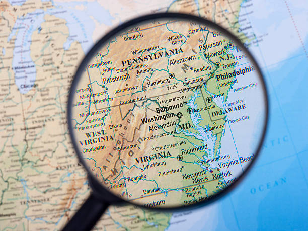 East Coast under loupe Magnifier centred on the East Coast. washington pennsylvania stock pictures, royalty-free photos & images