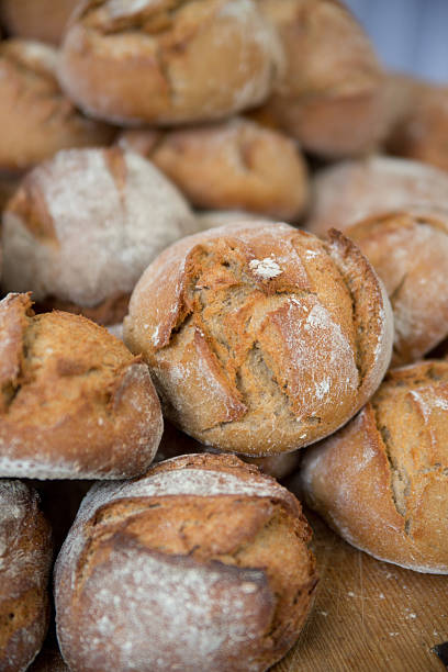 brötchen - graubrot ストックフォトと画像