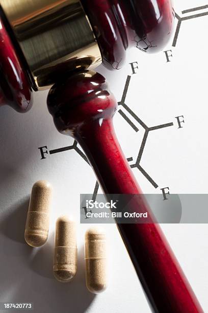 O Direito De Patentefarmacêutica - Fotografias de stock e mais imagens de Autoridade - Autoridade, Biologia, Ciência