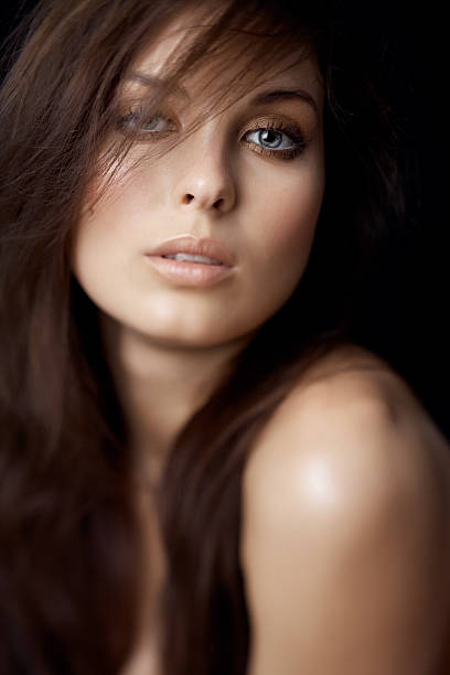 istock Beautiful Woman 187425726