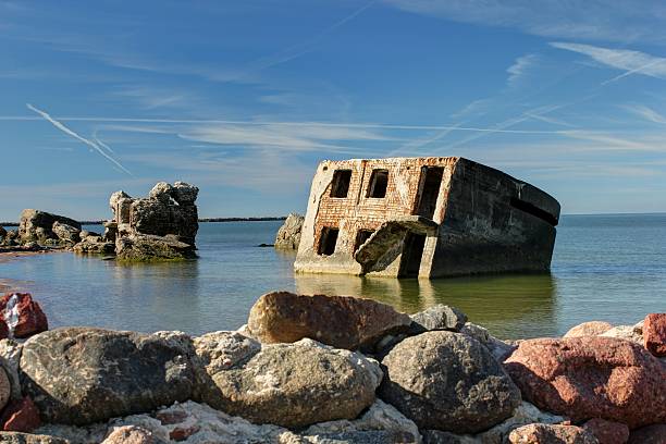 istock Ruins of Wourld War II 187435943