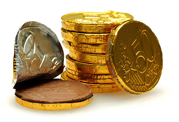 bombons de chocolate - chocolate coins imagens e fotografias de stock