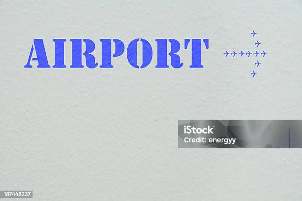 Aeroporto Di Accesso - Fotografie stock e altre immagini di Aeroplano - Aeroplano, Aeroporto, Ambientazione esterna