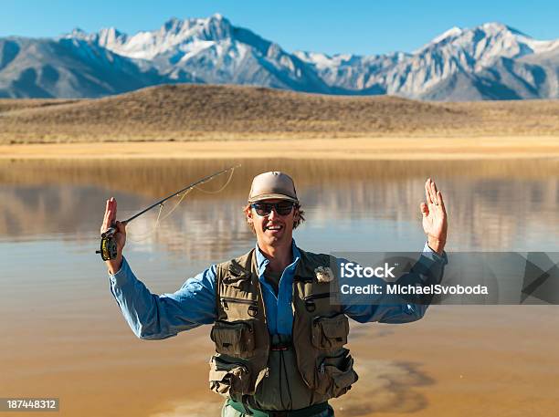 O Peixe That Got Awayexpressão Inglesa - Fotografias de stock e mais imagens de Peixe - Peixe, Adulto, Anzol de Pesca