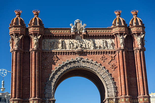 istock Barcelona Arch of Triumph 187468167