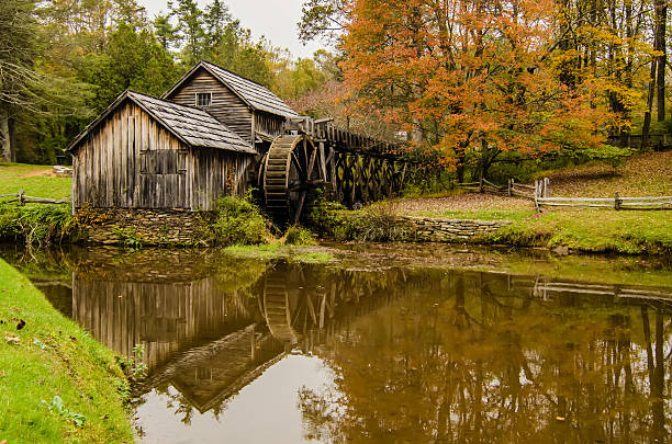 istock Virginia's Mabry Mill on the Blue Ridge Parkway 187470651